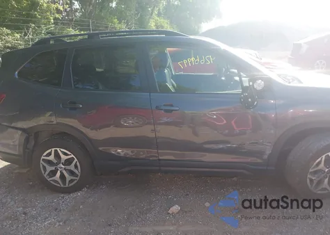 2020 Subaru Forester Premium z USA, uszkodzony, nr VIN JF2SKAJC8LH425975